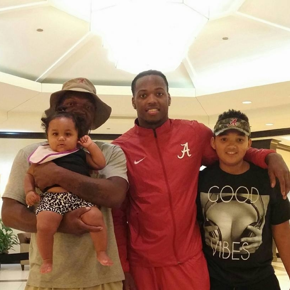 Meet your Posher, Derrick